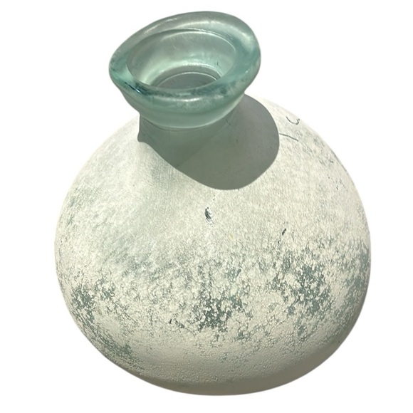 San Miguel Vidrios textured recycled mint green Bulbous Art Glass Vase - Picture 17 of 17